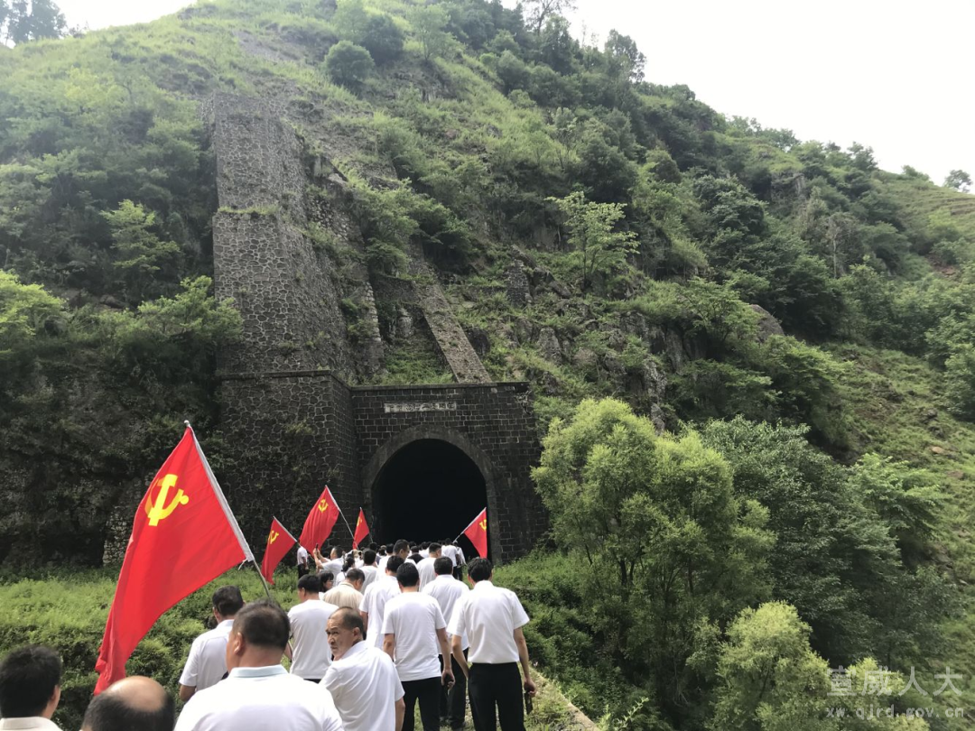 双河2.png